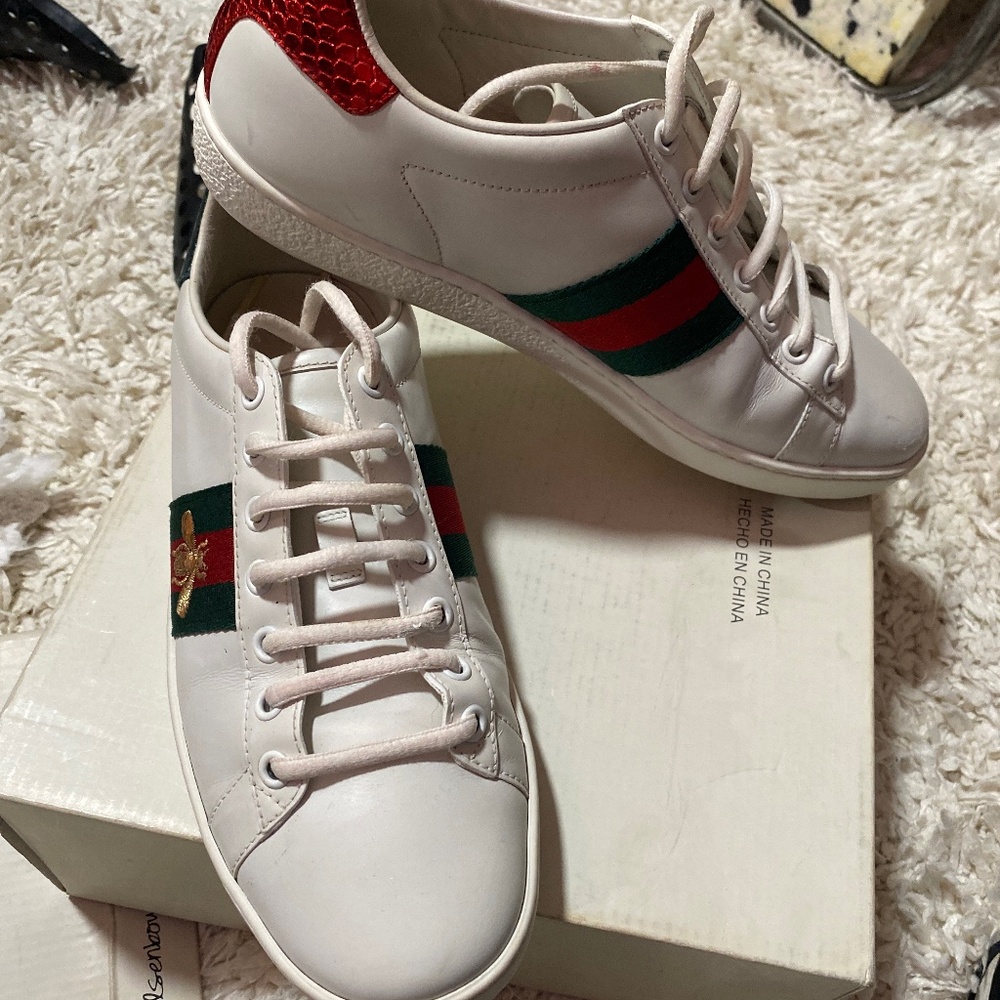 tennis shoes
